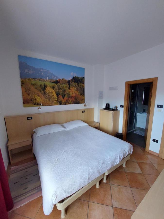 Bed & Breakfast Villa Maria 卡瓦莱塞 外观 照片